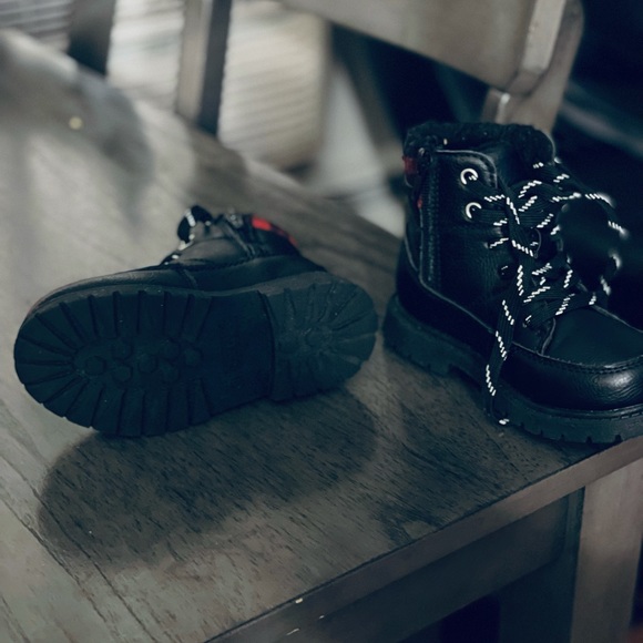 Carter’s Maestro boots - Picture 5 of 6